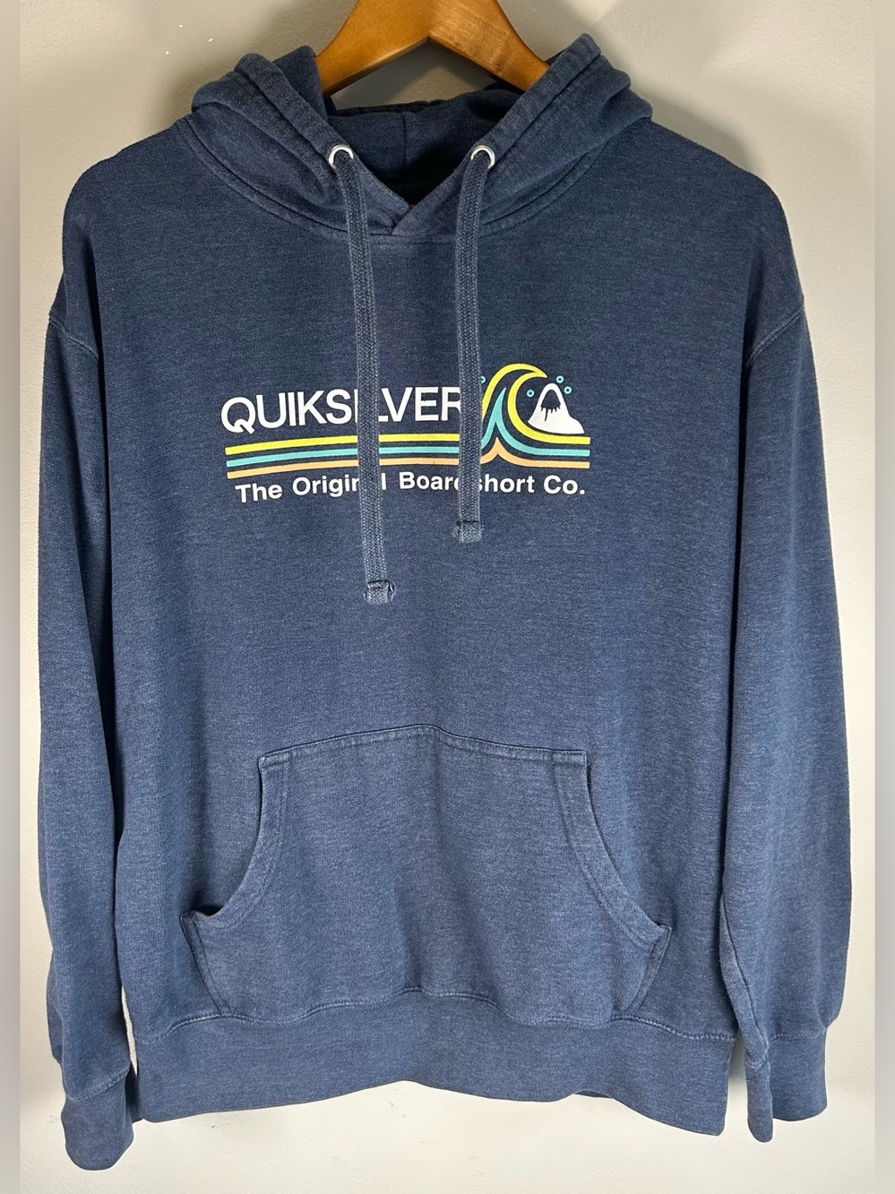 Quiksilver Men's Hoodie Sweater Sz M Retro Logo The Original Boardshort Company